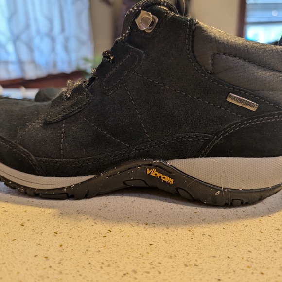 Ecco women's waterproof boots size 36 (fits more like a 6) - Picture 4 of 5